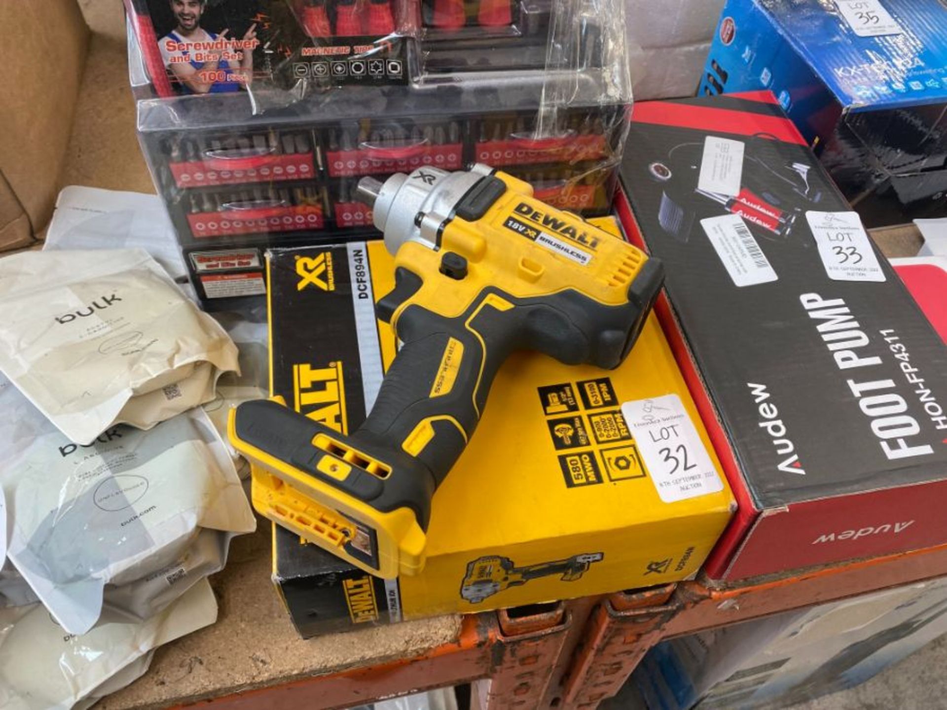 DEWALT 18V XR BRUSHLESS DCF894N IMPACT GUN (BODY ONLY)