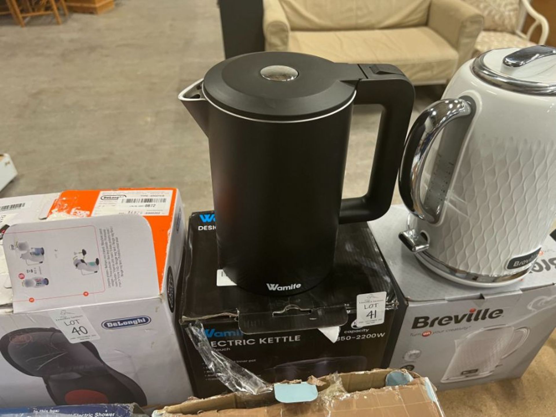 WAMIFE ELECTRIC COOLTOUCH 1.7L KETTLE (WORKING)