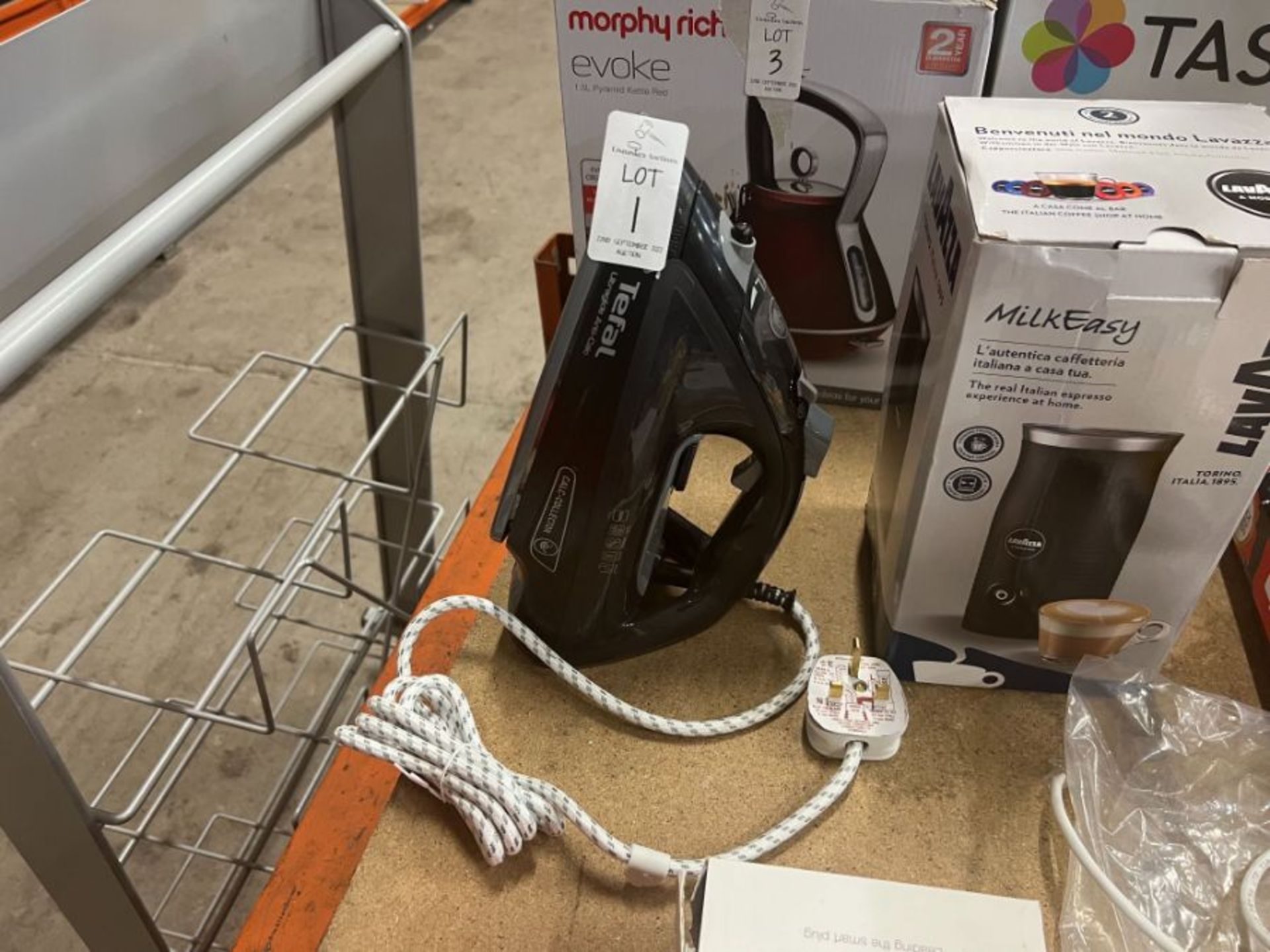 TEFAL ULTRA-GLIDE IRON (WORKING)