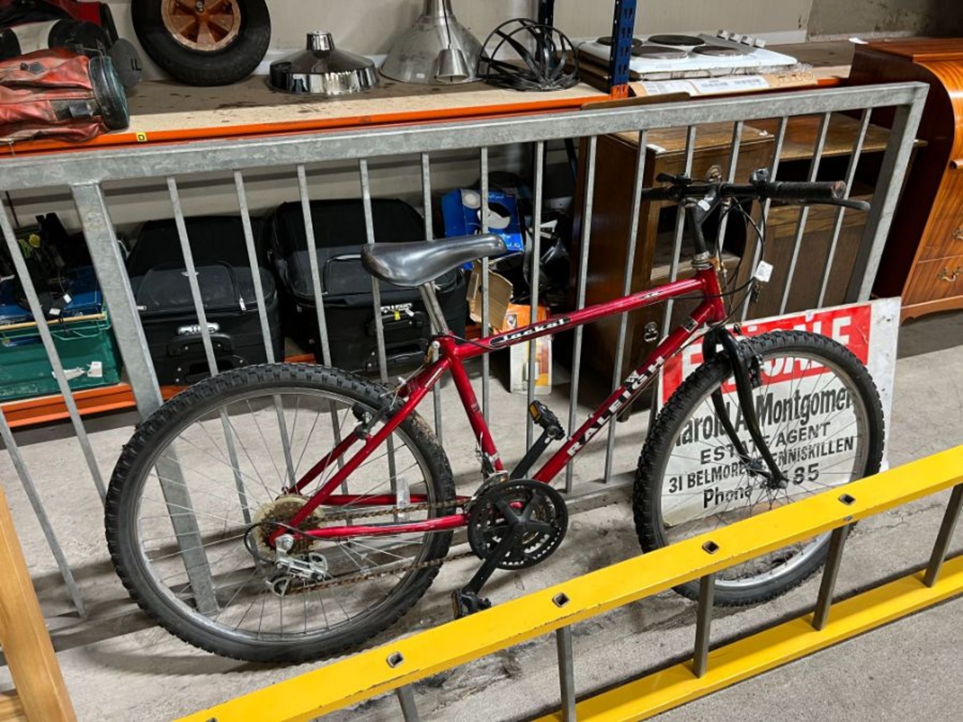RALEIGH GENTS RED BIKE