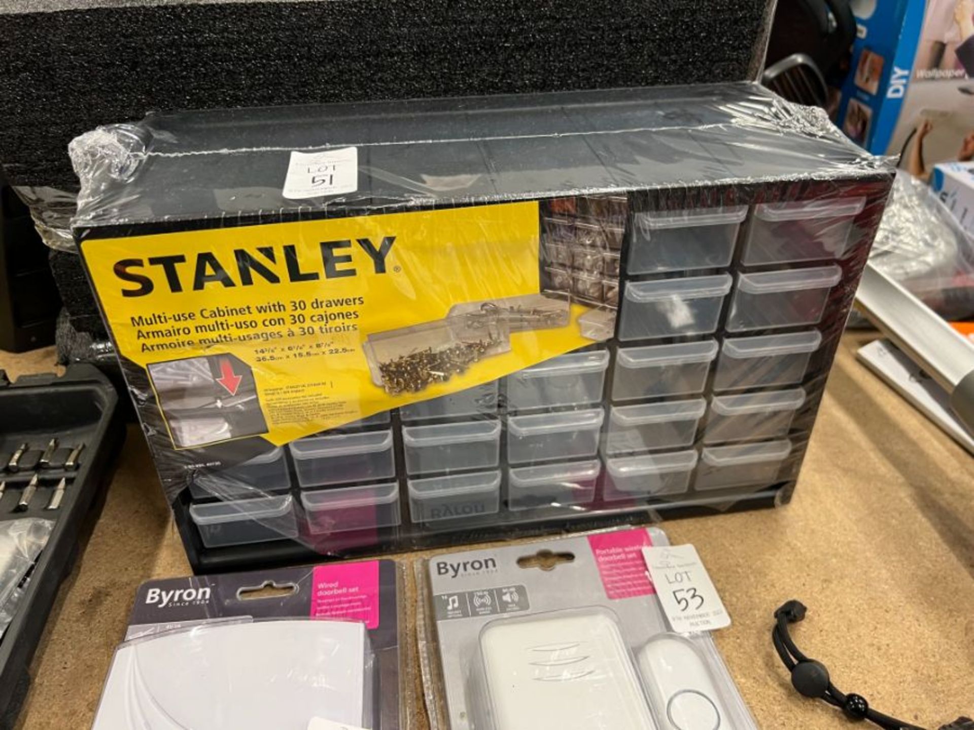 STANLEY 30 DRAWER STORAGE UNIT