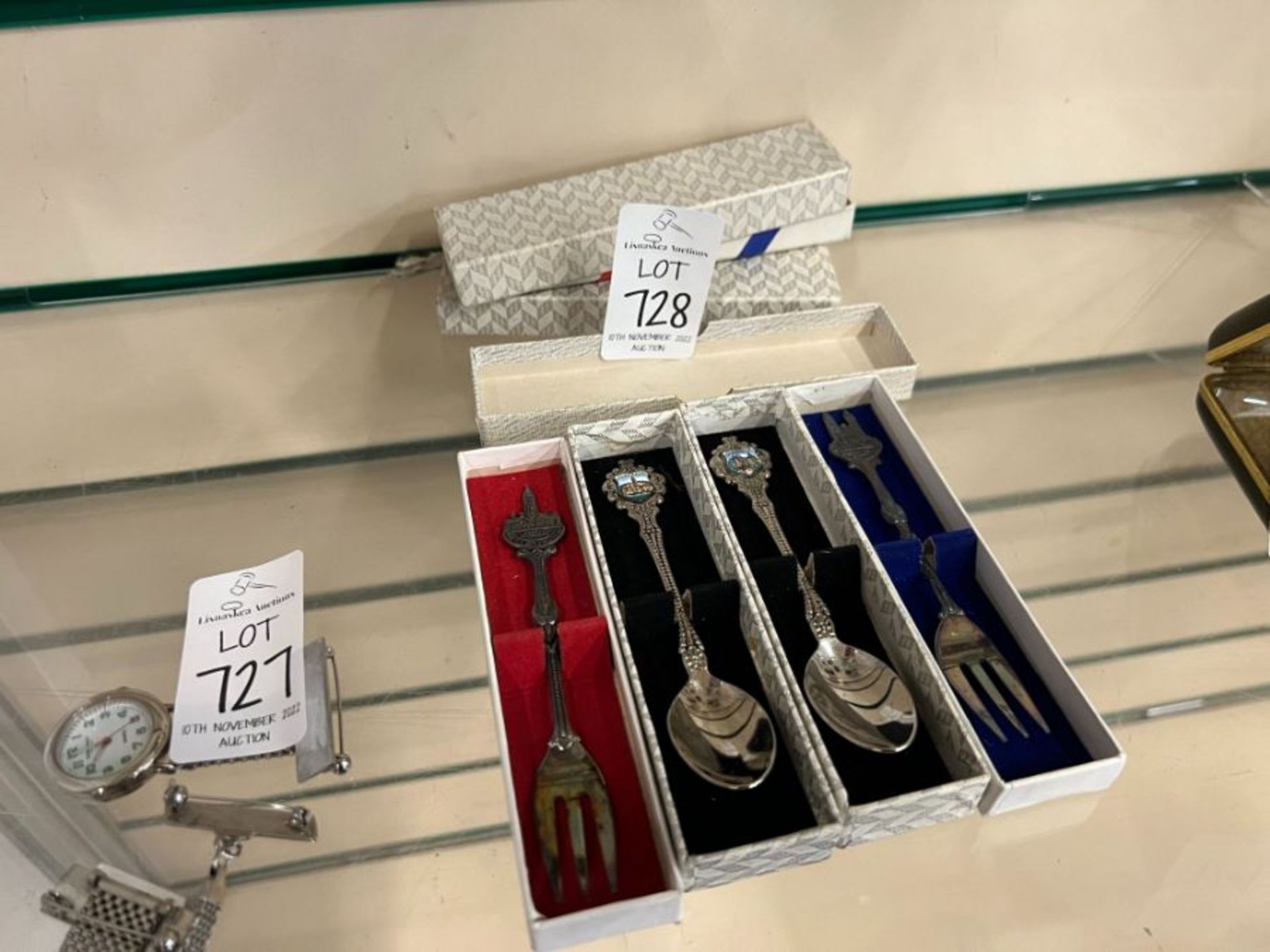 4X COLLECTIBLE SPOONS IN BOXES