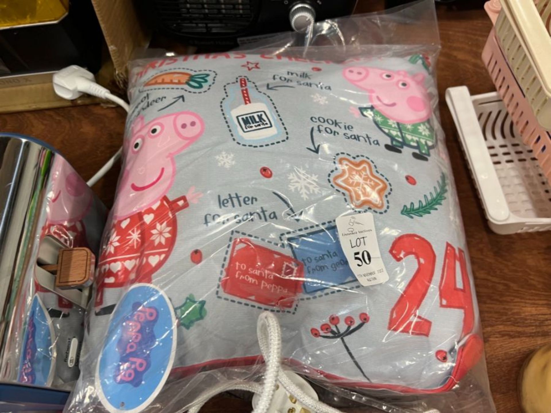 PEPPA PIG CHRISTMAS CUSHION (NEW)