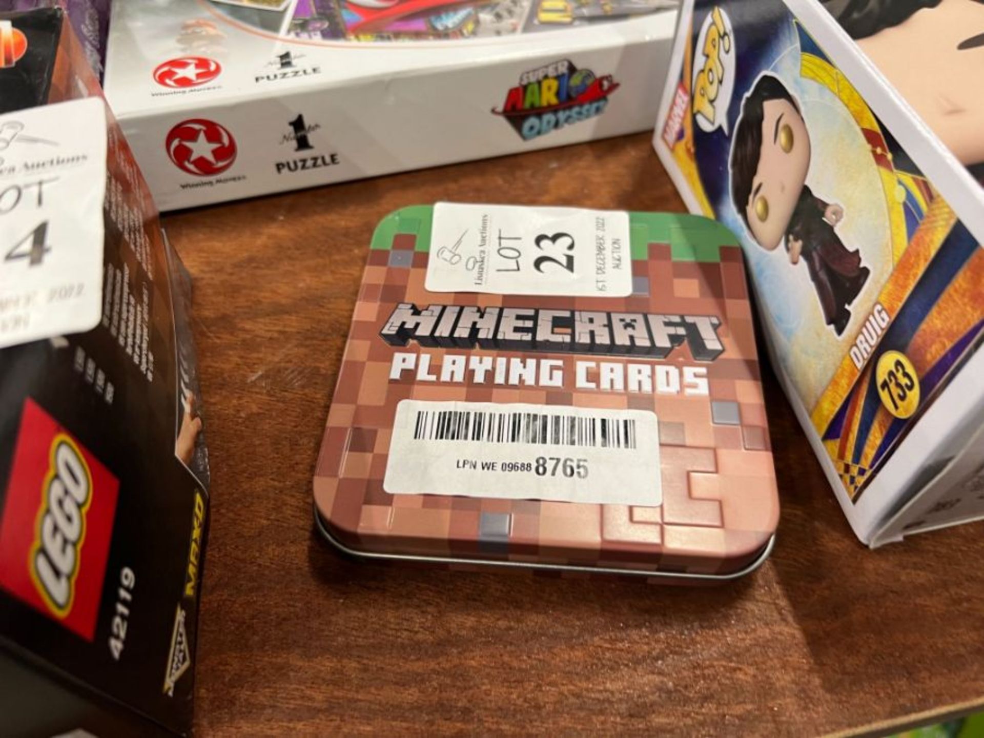 MINECRAFT PLAYING CARDS IN TIN