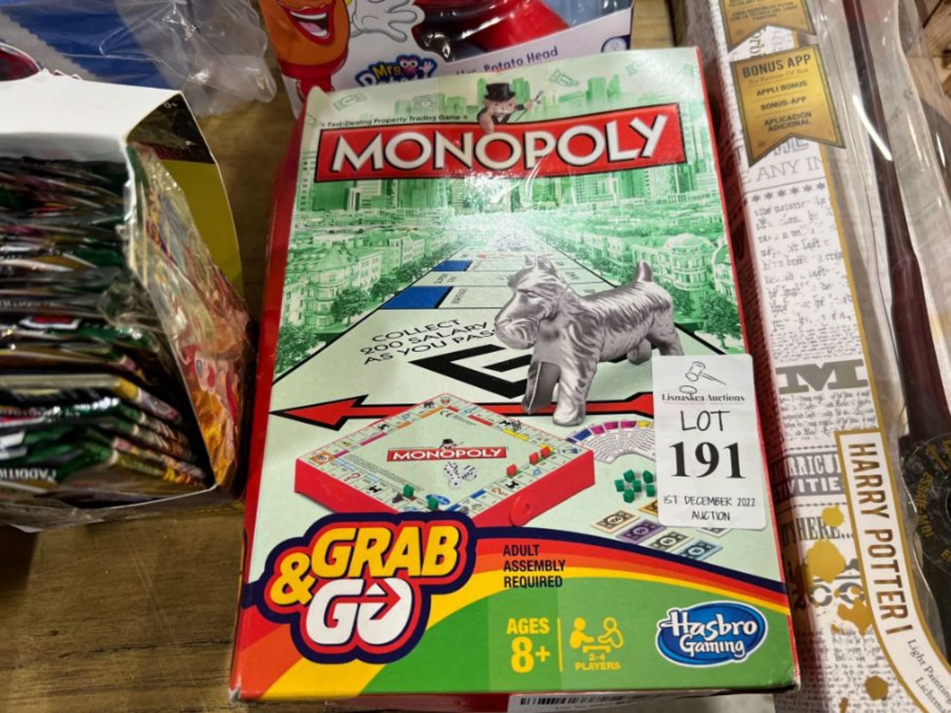 MONOPOLY GRAB & GO BOARD GAME