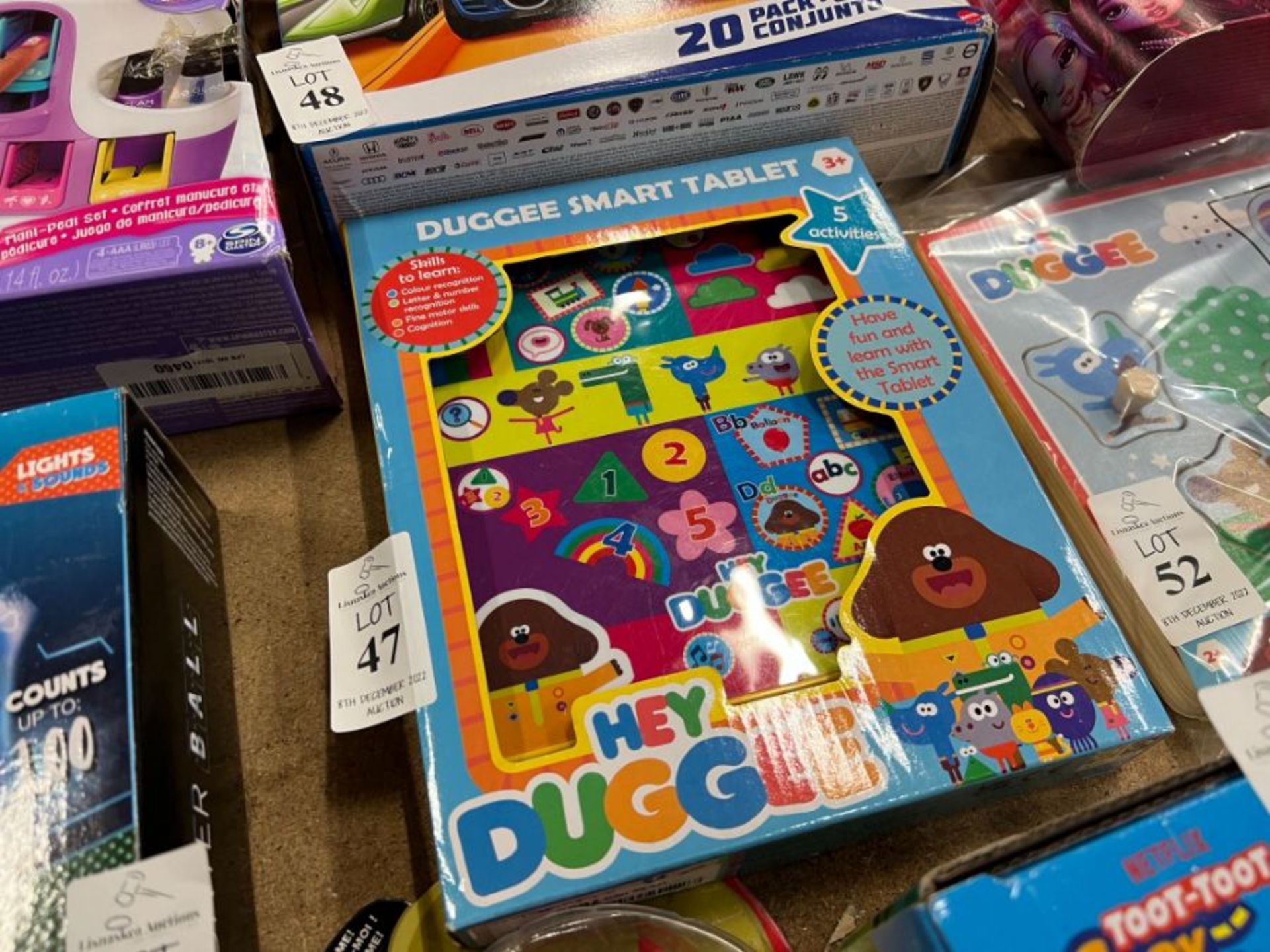 HEY DUGGEE, DUGGEE'S SMART TABLET