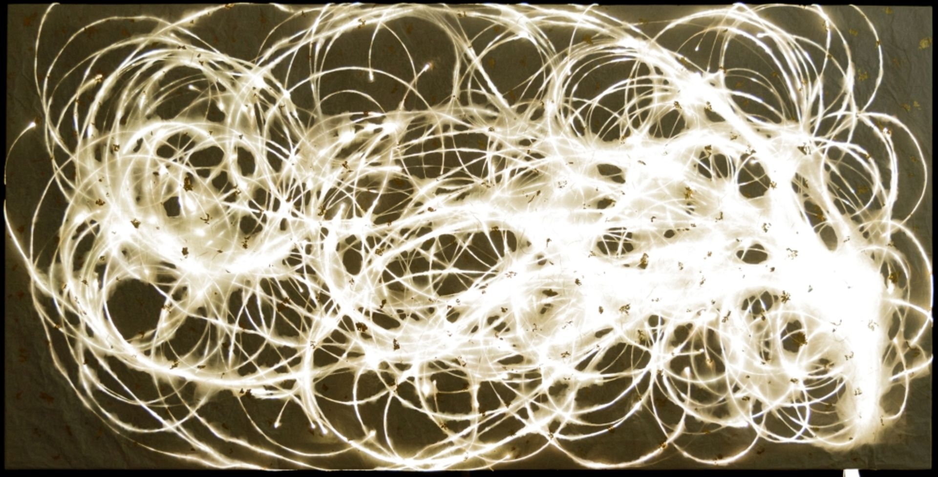 Stuckstedde, Heike (*1971) Light\Trace No. 1, 4.10.2021 Light Fiber embedded in Straw Silk stretched - Image 3 of 10