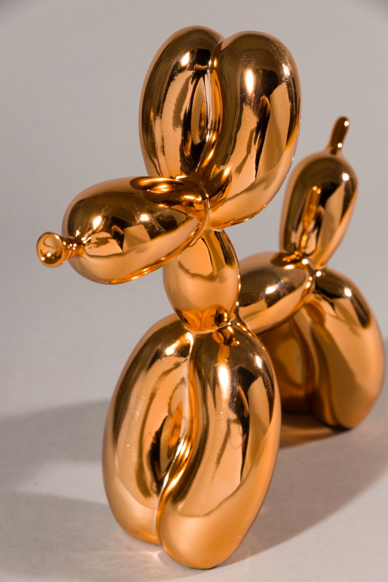 Editions Studio Balloon Dog (Orange) Cold Cast Resin Numbered: 172/999 11,8 x 11,8 x 4,7 - Image 4 of 9