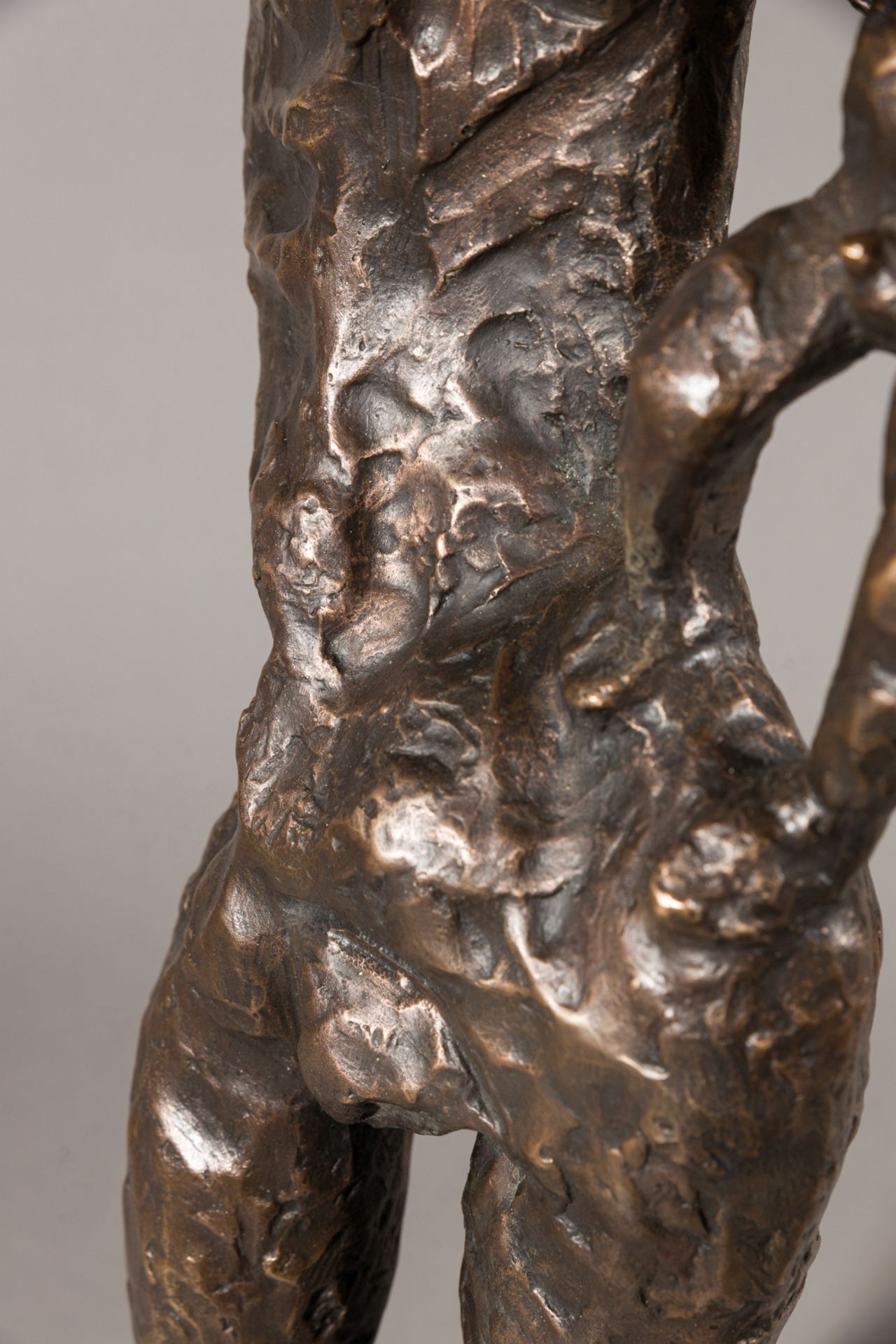 Reitter, Edmund (1904 - 2007) Mother and Child Bronze Casting Signed and numbered: 1/7 31,9 x 6,7 - Image 4 of 10