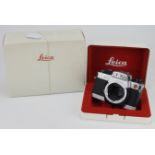 Leica R7 camera body (no. 1925262), contained in original makers presentation case, with outer