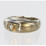 18ct white gold domed band ring with a square swivel section, one side patterned, the other side set