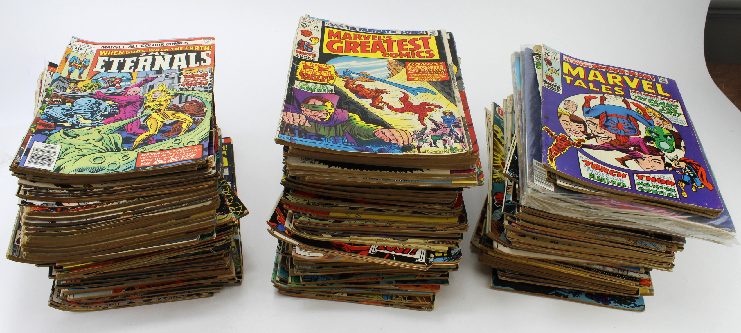 Comics. A large collection of over 230 mostly Marvel published comics, circa 1960s & later, titles