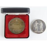 British Commemorative Medals (2): Corporation of London, London Bridge 1973 hallmarked silver-gilt