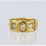 18ct three stone diamond ring, hallmarked Chester 1884, size M, weight 4.5g