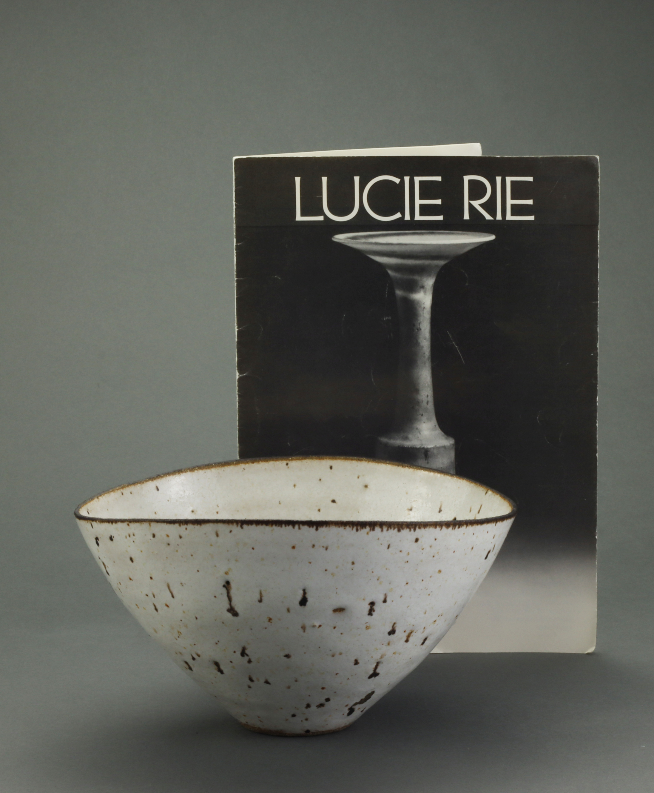 Rie, Lucy (Dame) British potter, (born Vienna 1902 - 1995) Modernist 1960's/70's squeezed oval bowl.