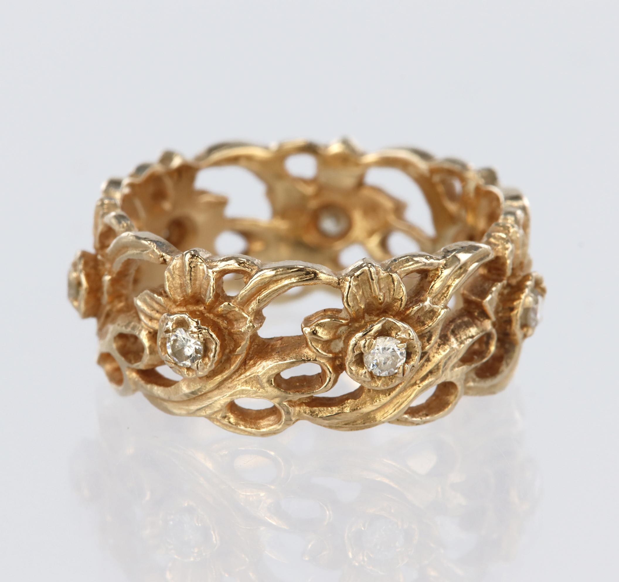 14ct (stamped 14k) diamond ring "The Welsh Gold Full Eternity Ring" by Stuart Devlin in its original