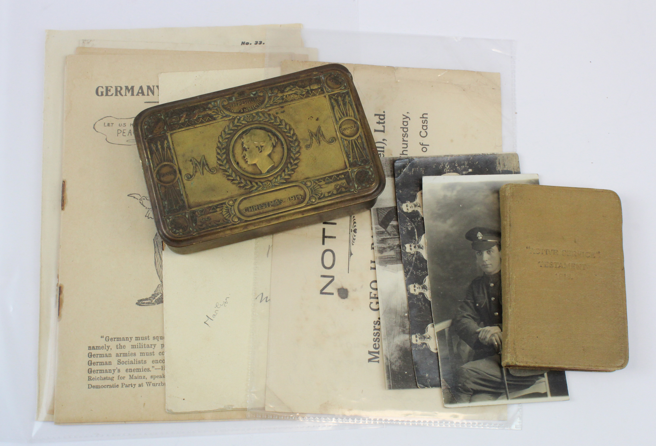 WW1 1914 Princess Mary gift tin with various WW1 documents, booklet, photos and 1918 soldiers pocket