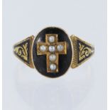 15ct Makers mark H&S, mourning ring, set with 6 seed pearls & black enamel. Oval table size