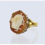 22ct yellow gold band on 9ct setting, cameo ring set with a shell cameo measuring approx. 18mm x