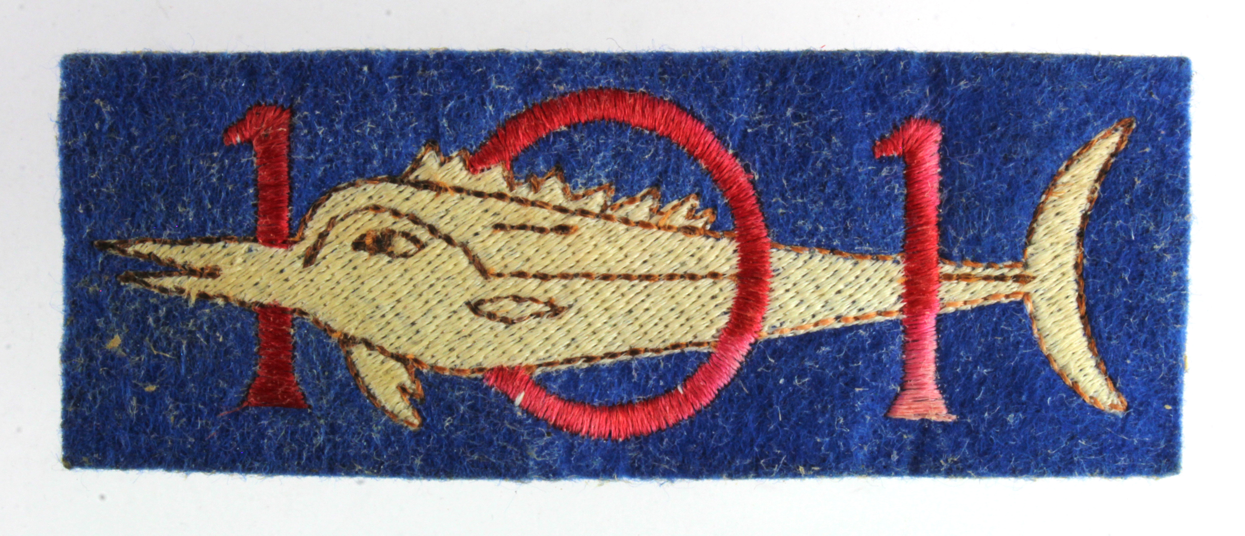 Badge 101 Commando cloth badge with swordfish.