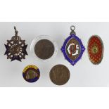 GB & World tokens, medals & badges (6): Wellington's victories in the Peninsular War halfpenny