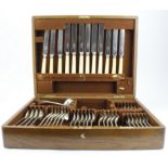 Silver part cutlery set, hallmarked 'Mappin & Webb, London 1924', in original case, silver weight