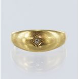 18ct yellow gold gypsy ring set with one single cut diamond weight approx 0.03ct, four pointed