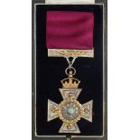 New Zealand Cross a silver & gilt old unnamed example in fitted case (replacement ribbon)
