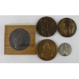 European Commemorative Medals: 4x various 20thC including large bronze issues; and also French