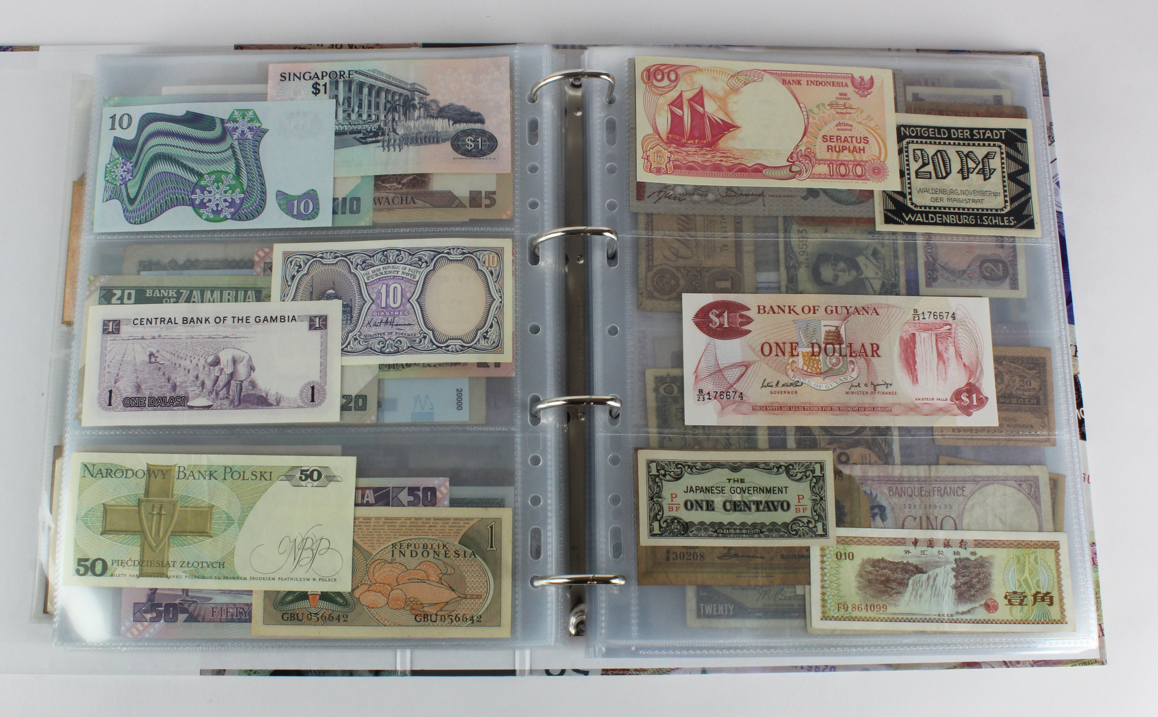 World (250), an album of mixed world notes to include Malta 10 Shillings 1968, Afghanistan 2 - Image 30 of 62