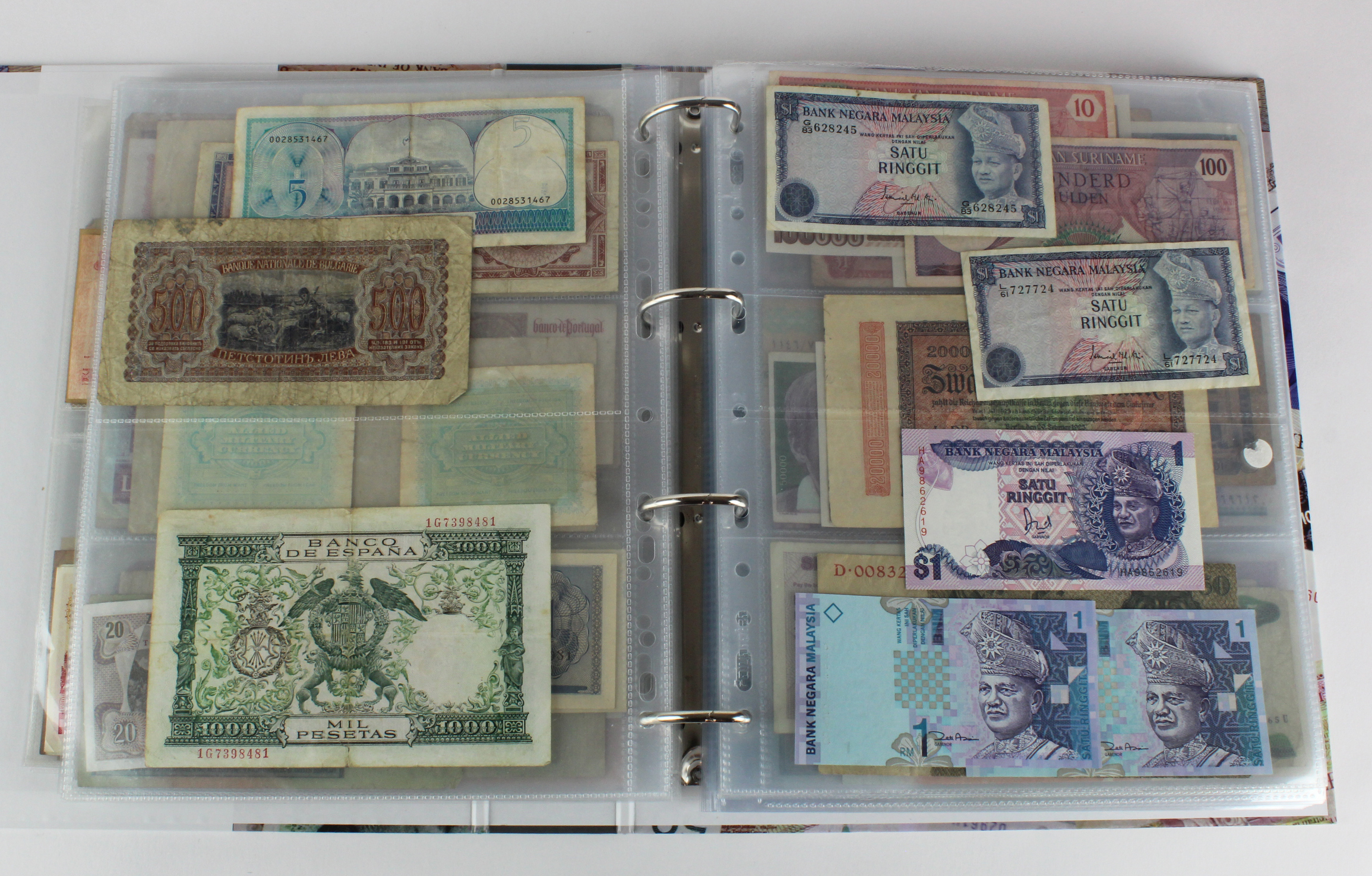 World (250), an album of mixed world notes to include Malta 10 Shillings 1968, Afghanistan 2 - Image 19 of 62