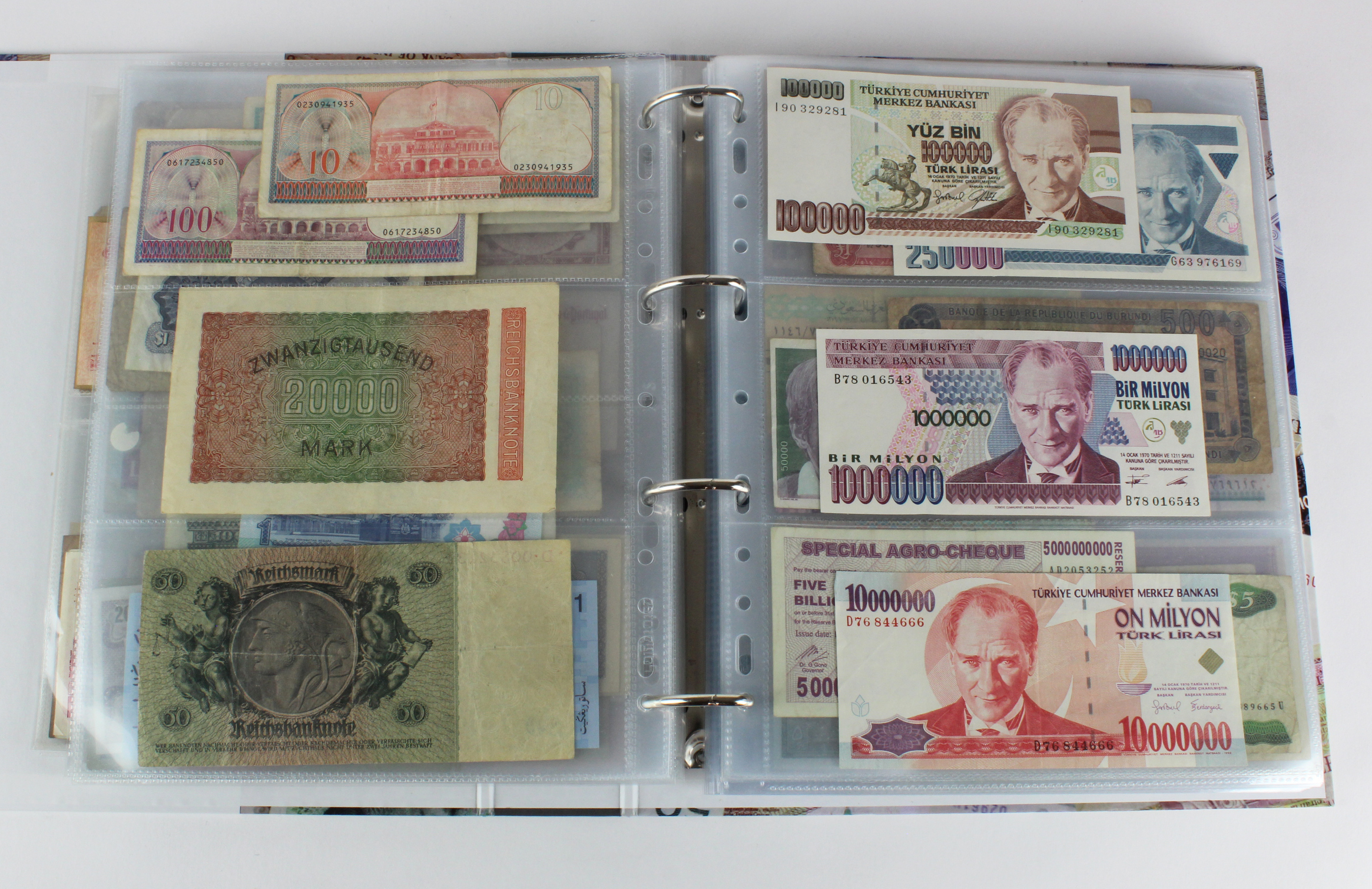 World (250), an album of mixed world notes to include Malta 10 Shillings 1968, Afghanistan 2 - Image 21 of 62