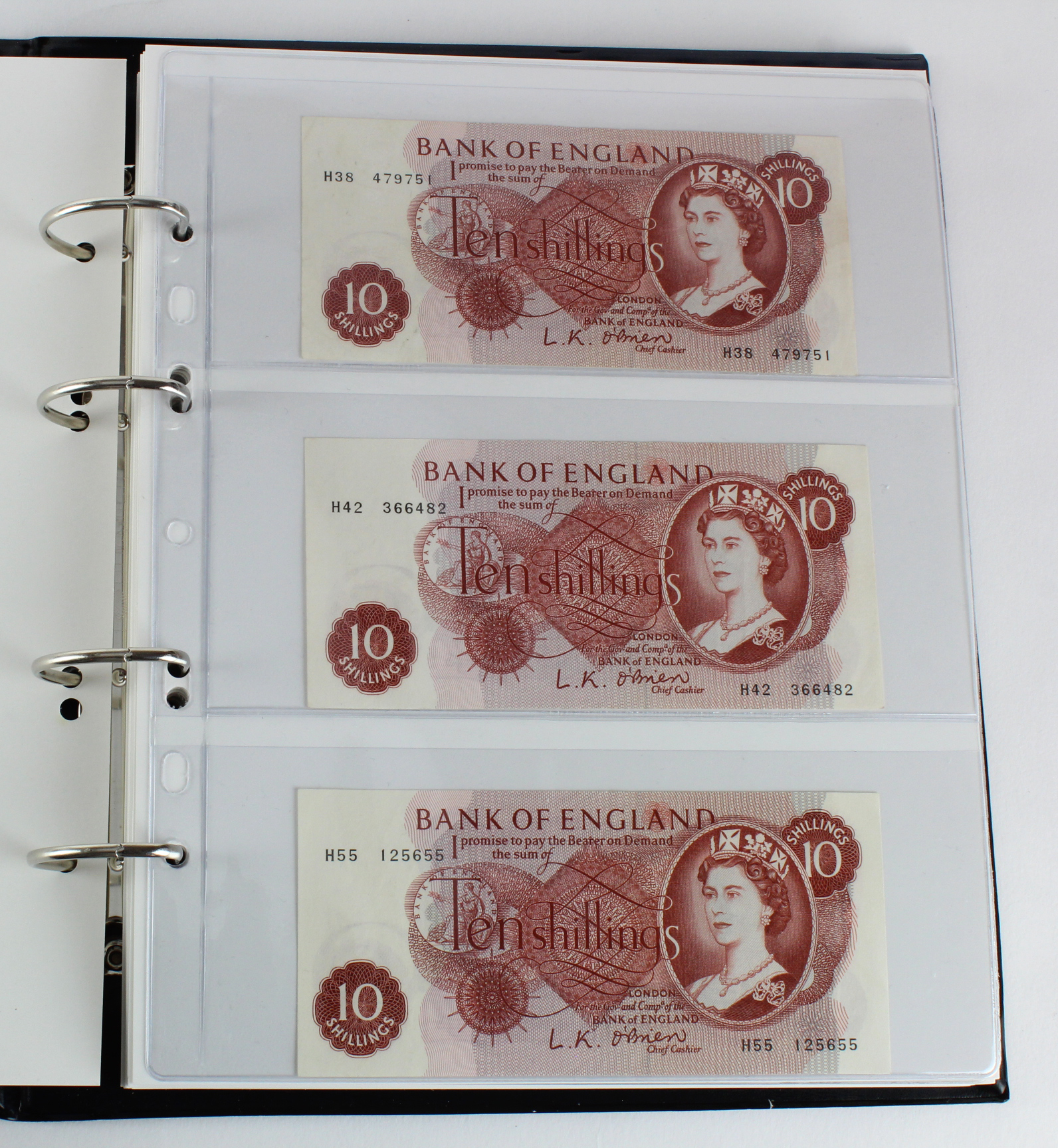 Bank of England (49), a collection of 10 Shillings and 1 Pounds in an album, O'Brien 10 Shillings ( - Image 3 of 18