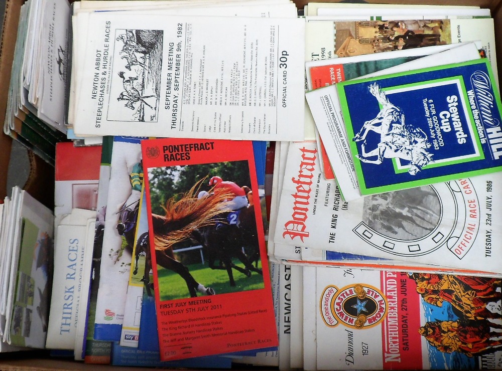 Horseracing, selection of approx. 500 racecards from the 1980s onwards, flat and National Hunt, - Image 2 of 2