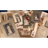 Photographs, cabinet cards and cartes de visite, 100+ original images of various scenes dating