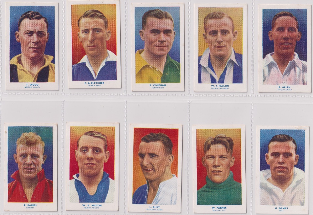 Cigarette cards, Hill's, 2 sets, Popular Footballers Series B 'M' size (20 cards) & Famous - Image 3 of 4