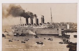 Postcard, Shipping, RP, Mauretania leaving the Tyne by James Potts of Newcastle (vg) (1)