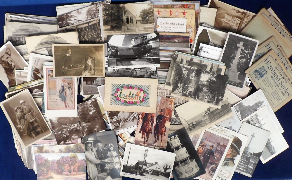 Postcards, a mixed UK topographical and subject selection of approx. 400 cards, with McIan's