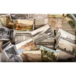 Postcards, a large mixed collection of approx. 2000 cards, mostly UK topographical with a few