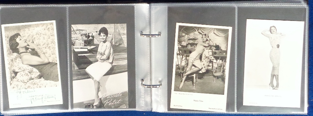 Postcards, Cinema/Ballet, a mixed age collection of approx. 85 mostly b/w RPs of female actresses, - Image 2 of 3