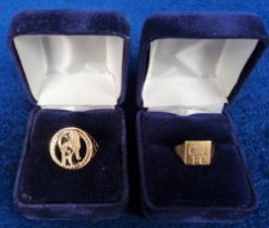 Football, Chelsea FC, 2 boxed 9ct gold rings hallmarked 375 (approx. size P and R), total weight