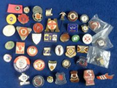 Football badges, a collection of 40+ badges, mostly enamel, various Clubs inc. Manchester United (