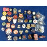 Football badges, a collection of 40+ badges, mostly enamel, various Clubs inc. Manchester United (