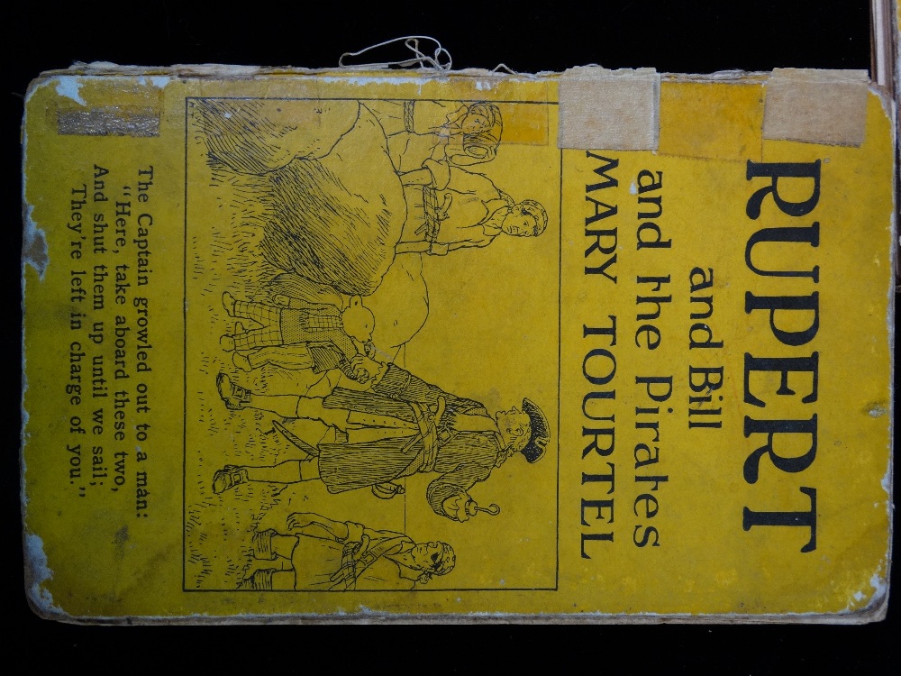 Twelve bound Rupert The Bear books (AF). - Bild 3 aus 3