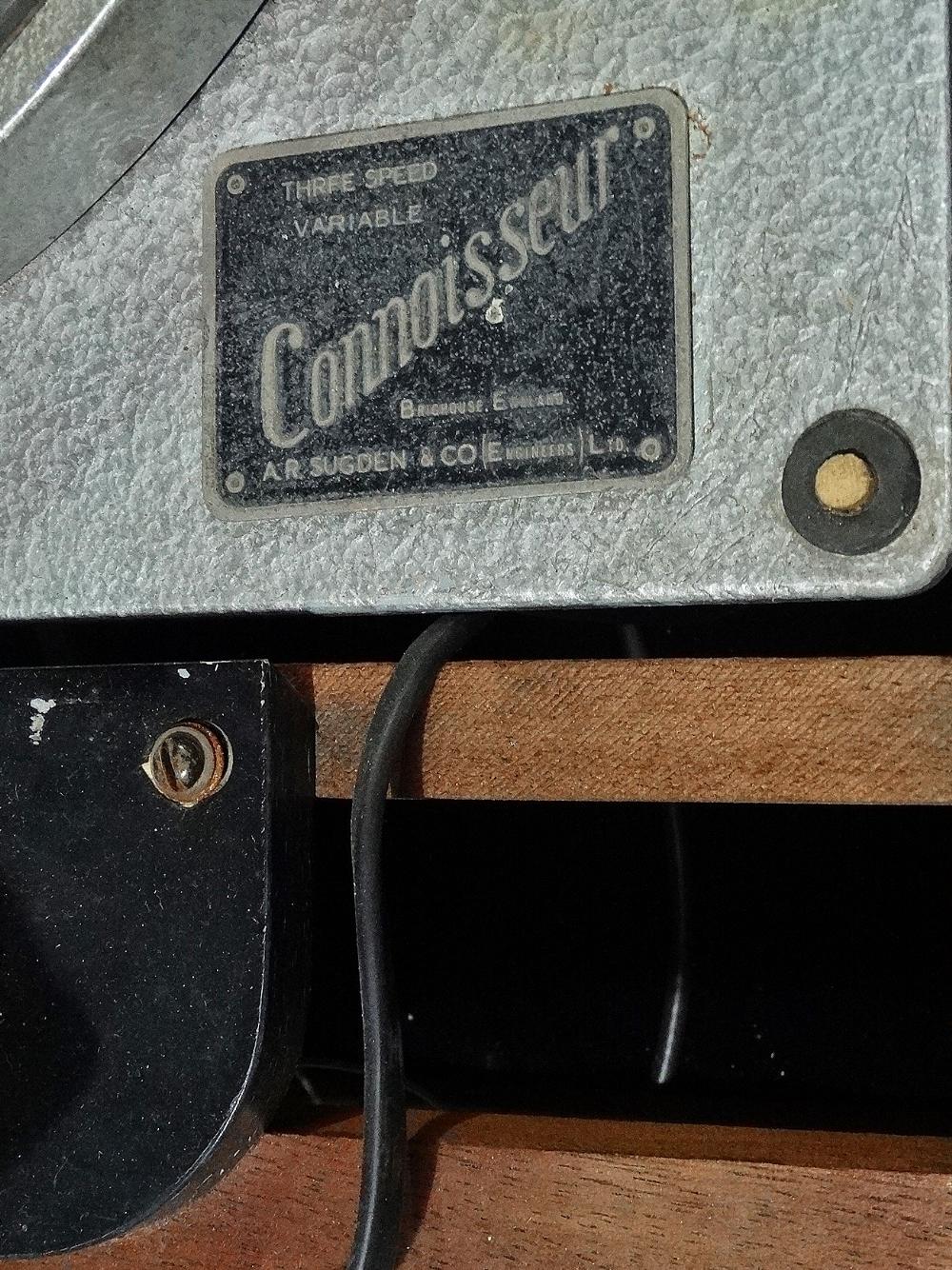 A Connoisseur three speed variable record deck by A.R. Sugden & Co. circa 1960 (AF). - Bild 2 aus 3