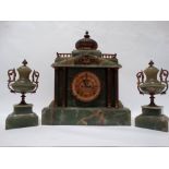Possibly Anglo Indian green onyx mantle clock - A Palladian mantle clock with urn shaped garnitures,