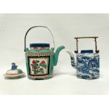 Chinese 20th century ceramics - A teapot decorated with famille vert enamels, the associated cover