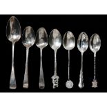 Seven silver teaspoons, Georgian and later, overall weight 73.5g.