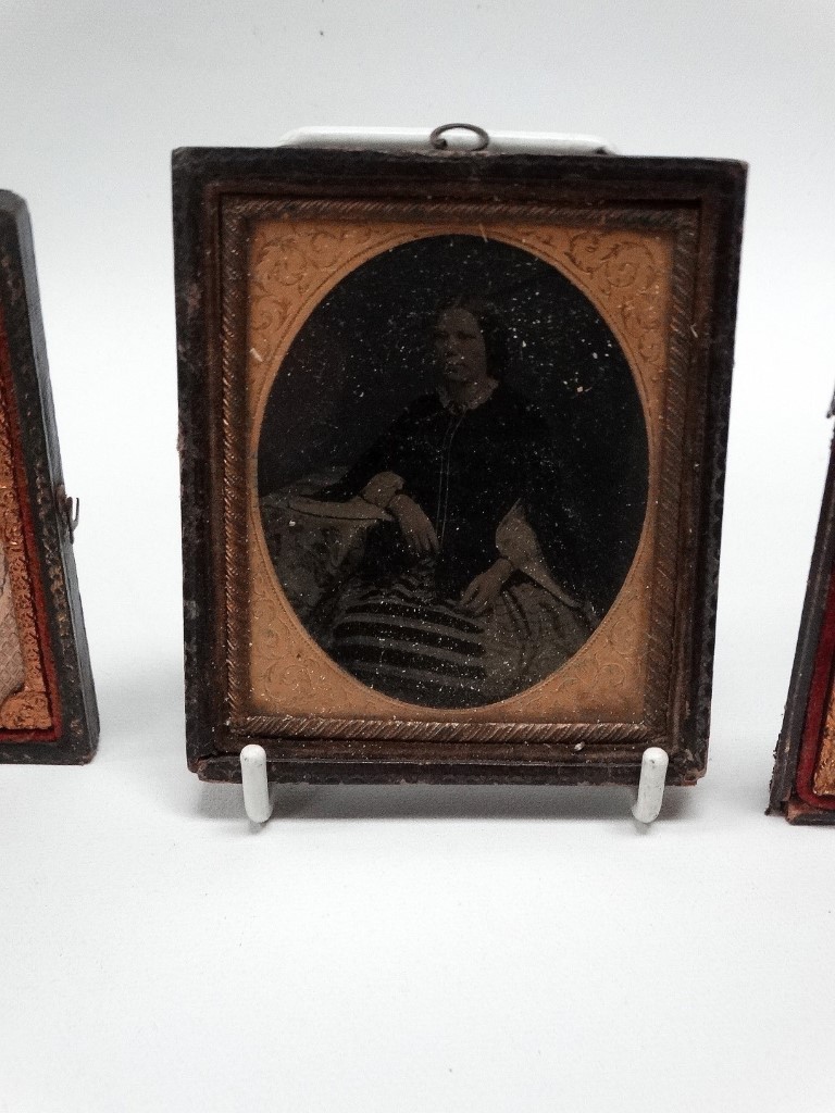 Seven sixth-plate ambrotype portraits, miscellaneous subjects and cases. (7) - Image 5 of 6