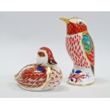 Royal Crown Derby - Two paperweights, a Hummingbird, height 10cm and a duckling, height 6cm.